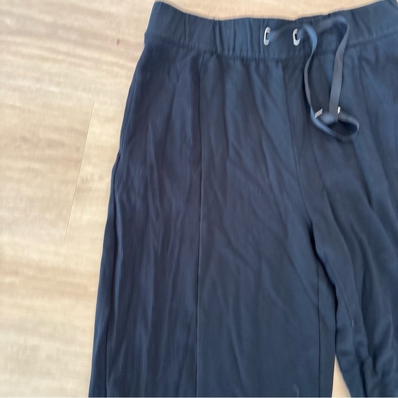 Travis Mathew Wide Leg split pants  Black Size M - Picture 5 of 8